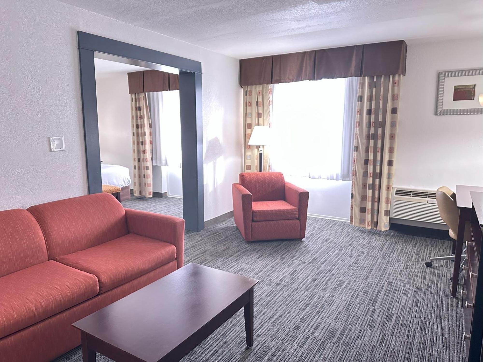 Quality Inn & Suites Everett Exterior photo